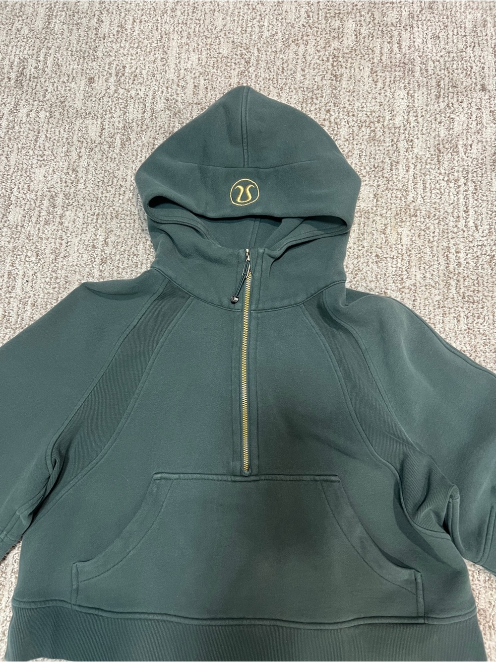 Lululemon Cropped Green Scuba 1/4 zip hoodie